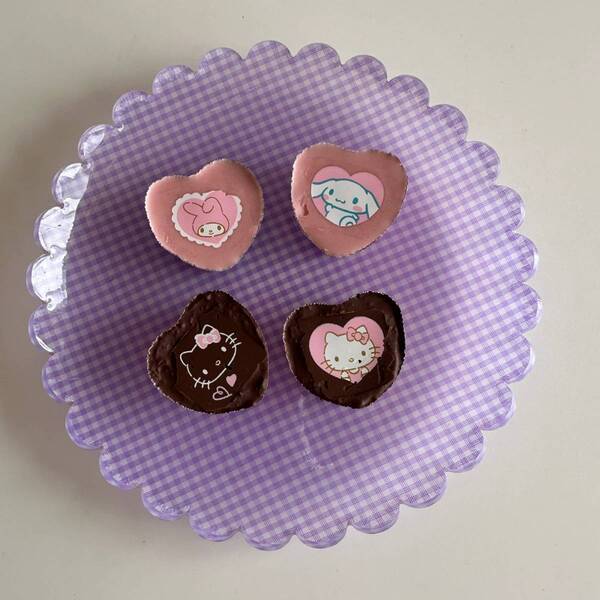 【ダイソー】サンリオチョコプリントシートが可愛すぎ！ 簡単手作りバレンタインレシピ | HugMug