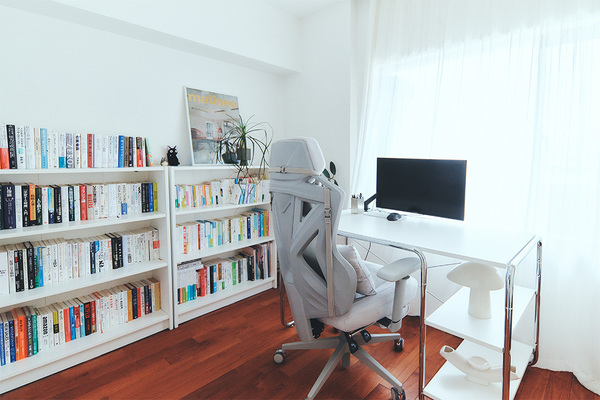 センスのいい家族が暮らす家【vol.18 ミッドセンチュリーモダンを楽しむ家・佐藤早矢さん、諒さん邸】 | HugMug