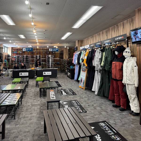 子どもの雪山デビューは【ウイングヒルズ白鳥リゾート】が正解！スキー・スノボ体験レッスン&amp;キッズゲレンデ | HugMug