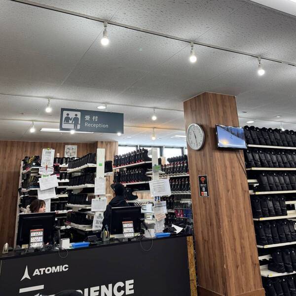 子どもの雪山デビューは【ウイングヒルズ白鳥リゾート】が正解！スキー・スノボ体験レッスン&amp;キッズゲレンデ | HugMug