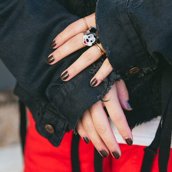 古着MIXでおしゃれ度爆上げ！挿し色の赤がアクセント役 | HugMug