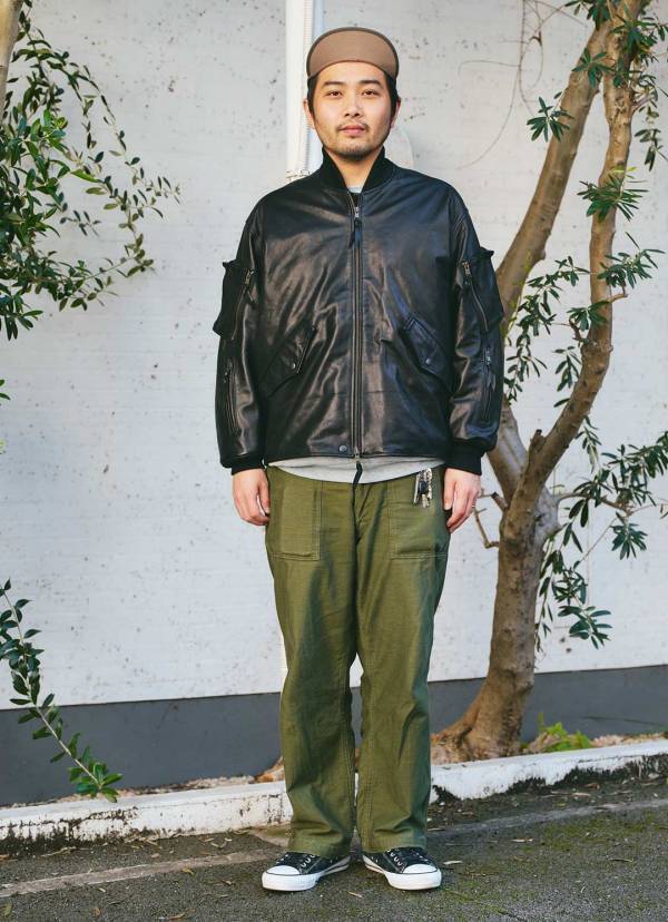 古着MIXでおしゃれ度爆上げ！挿し色の赤がアクセント役 | HugMug