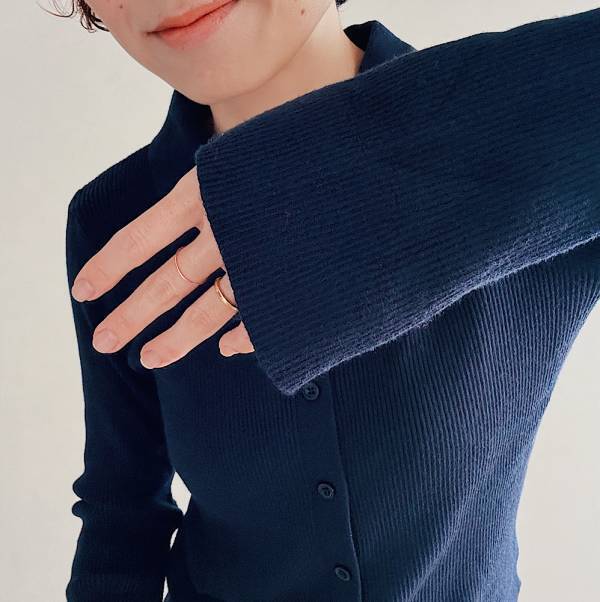 【30代】春の新作リアルバイ！＜THE YOn＞で揃う１枚で主役級トップス | HugMug