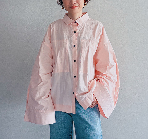 【30代】春の新作リアルバイ！＜THE YOn＞で揃う１枚で主役級トップス | HugMug