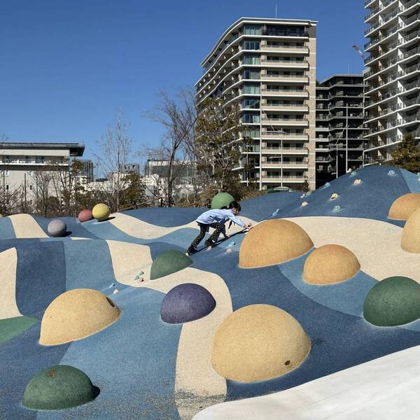 海上の「晴海ふ頭公園」が子連れにおすすめ！カフェ併設＆遊具大充実♪ | HugMug