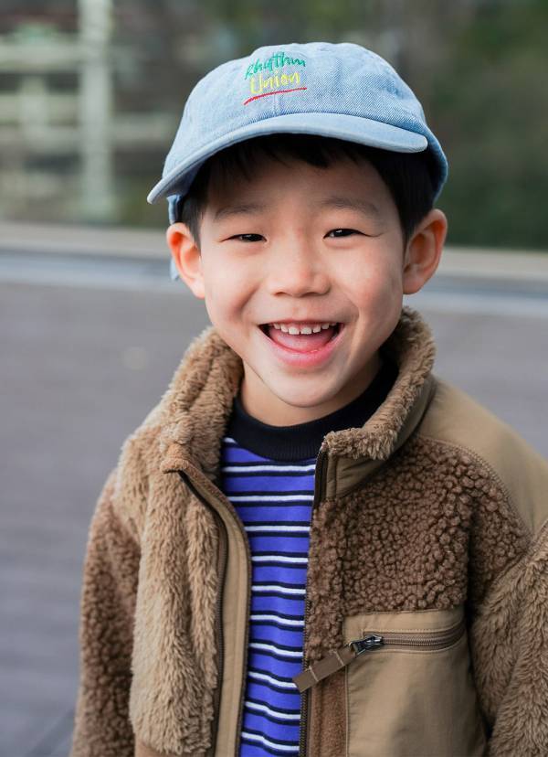 『ユニクロ』コラボのフリースが超優秀！おしゃれ親子の動けるコーデ | HugMug