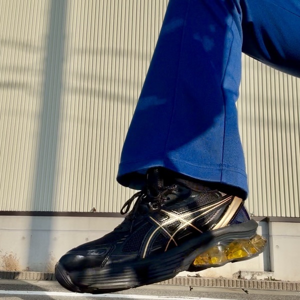 大人気！ asics「GEL-KINETIC FLUENT」おしゃれ＆高機能の神スニーカー | HugMug