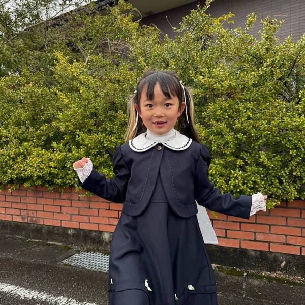 【2025】親子卒園・入学式コーデはヴィンテージでママとおしゃれにリンク！ | HugMug