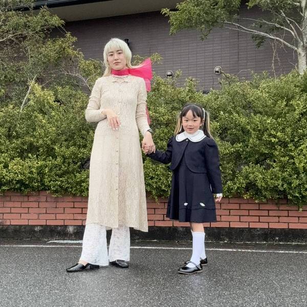 【2025】親子卒園・入学式コーデはヴィンテージでママとおしゃれにリンク！ | HugMug