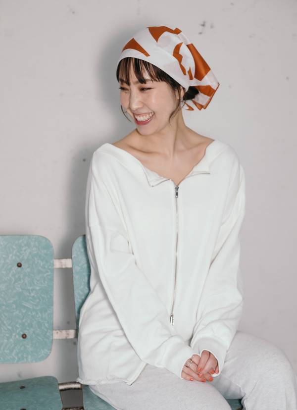 編集部ママがリアルレビュー！ “プラス1”でご近所コーデが見違える【春のトレンドアイテム10選】 | HugMug