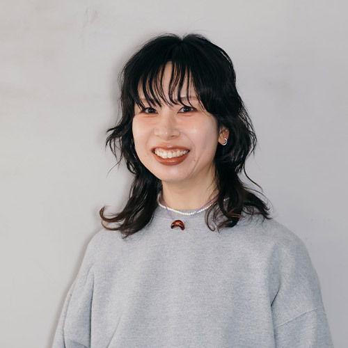 編集部ママがリアルレビュー！ “プラス1”でご近所コーデが見違える【春のトレンドアイテム10選】 | HugMug