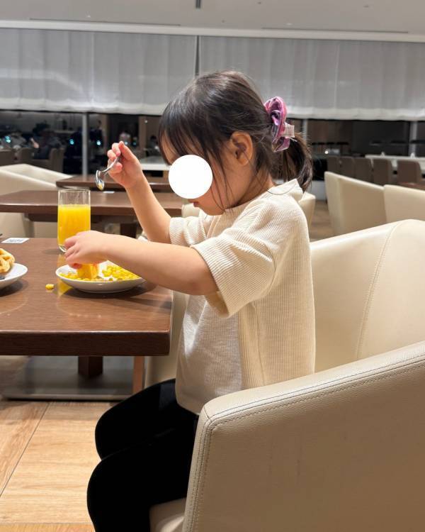 【子連れハワイ】7歳・4歳との羽田空港＆機内の過ごし方 | HugMug