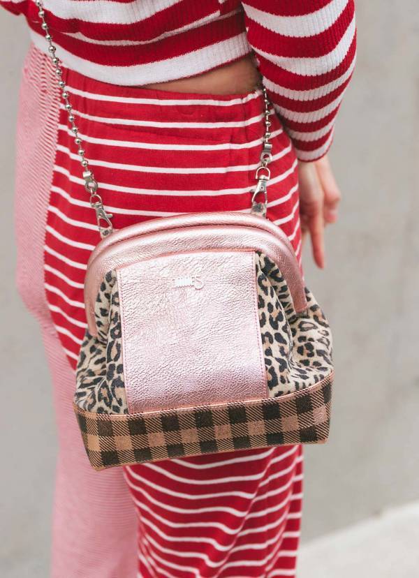 【春のカラーリンクコーデ決定版】親子で赤をまとってハッピーに | HugMug