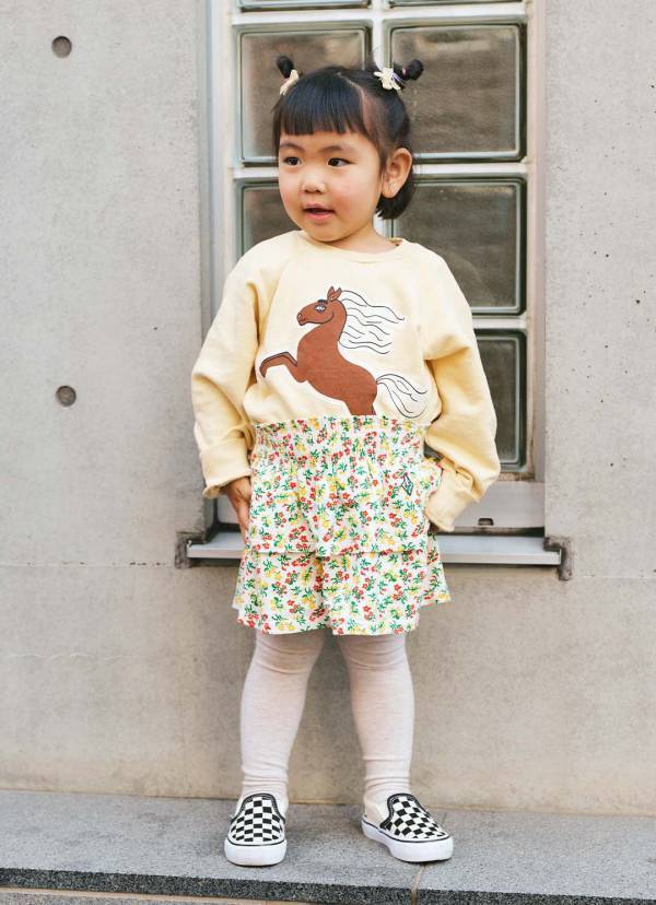 「海外子ども服」でおしゃれ度爆上げ！ ママは万能デニムで春満開コーデ | HugMug