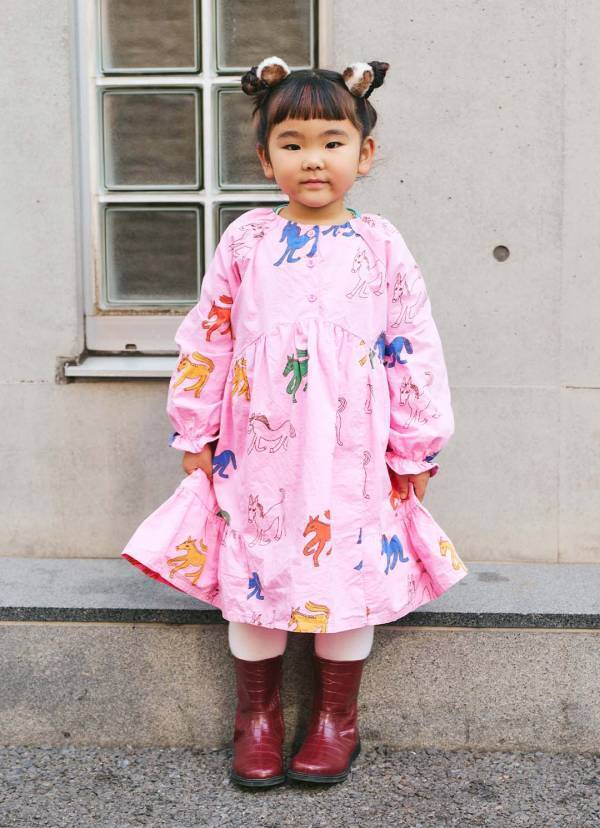 「海外子ども服」でおしゃれ度爆上げ！ ママは万能デニムで春満開コーデ | HugMug