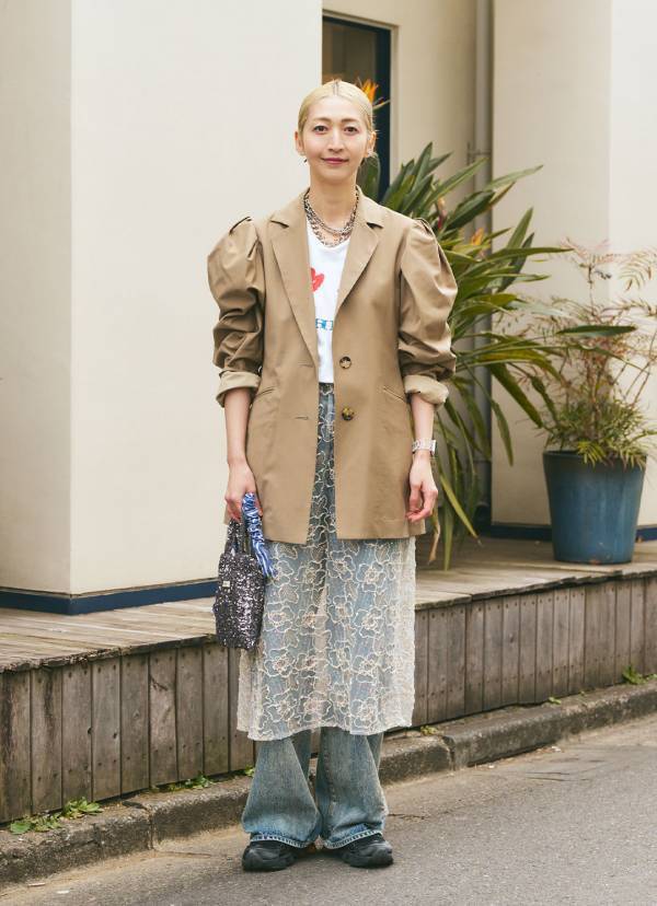 春アウターはジャケット派！ 【おしゃれなママのジャケットSNAP 6選】 | HugMug