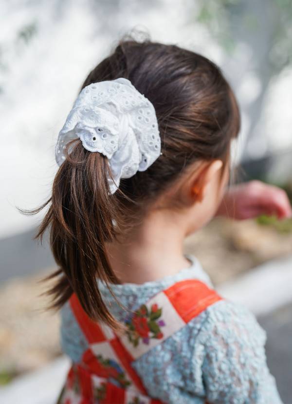 古着スカートの重ね着がおしゃれすぎ！花柄リンクで春コーデ♪ | HugMug