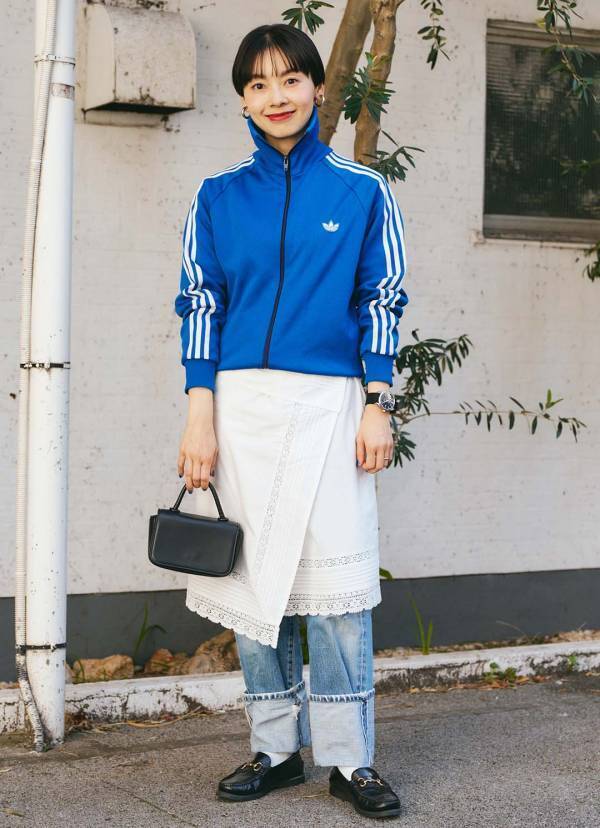 スカートレイヤードスタイルが今っぽい！ 【おしゃれママの春SNAP7選】 | HugMug