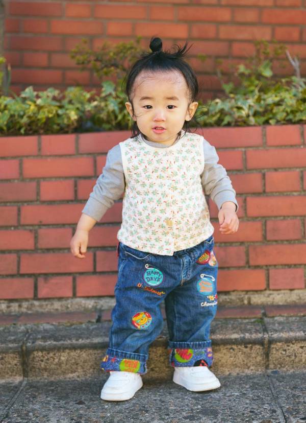 『無印良品』を使ったキッズコーデがおしゃれ！ワッペン付きデニムが超キュート♪ | HugMug