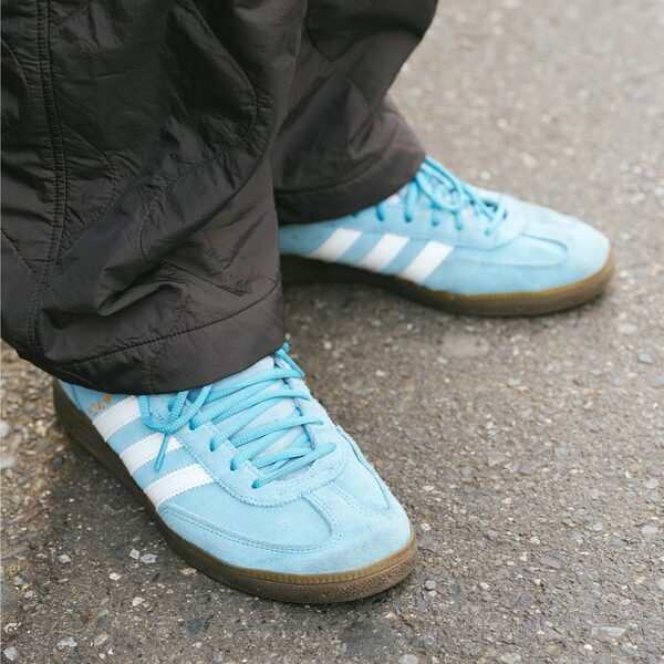 古着MIXがおしゃれすぎ！ ベージュを揃えた春のカラーリンクコーデ | HugMug