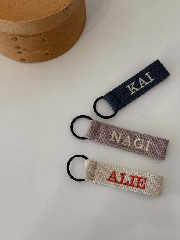 新学期の名前つけにも大活躍！おしゃれで実用的な「刺繍ネームタグ」 | HugMug