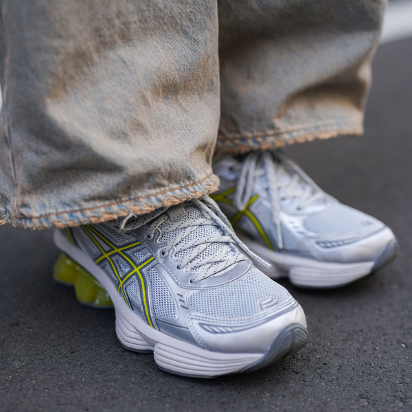 『GU』でおしゃれがつくれる！ 春デニムで親子リンクコーデ | HugMug