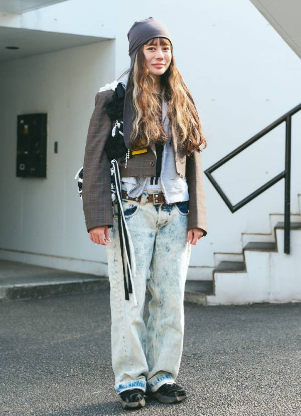 【古着上手な春の親子コーデ】ママのこなれたY2Kファッションは必見 | HugMug