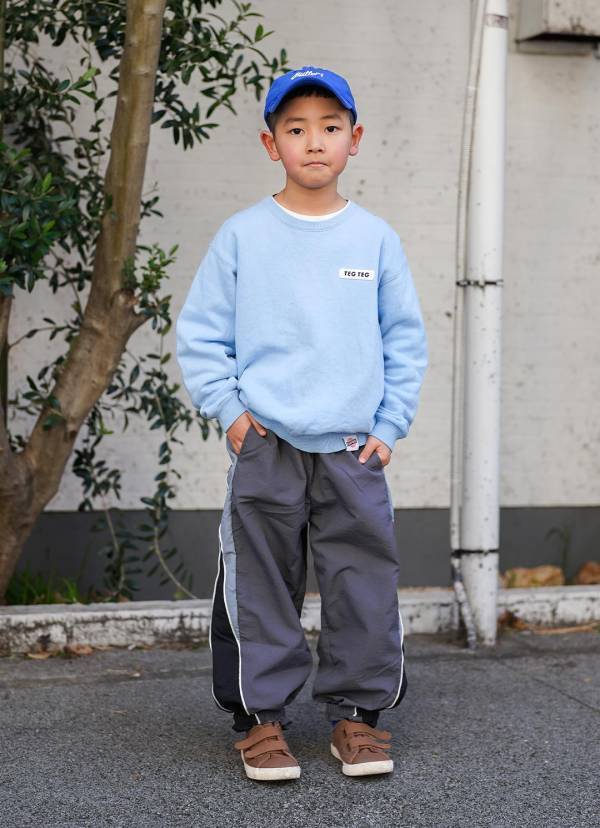 春のパンプスは「GU」で決まり！ ナイロン素材で軽やか親子コーデ | HugMug