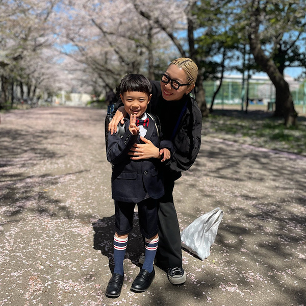 【小一の壁】敏感な子の学校行き渋り。わが家の対処法と子どもとの向き合い方 | HugMug