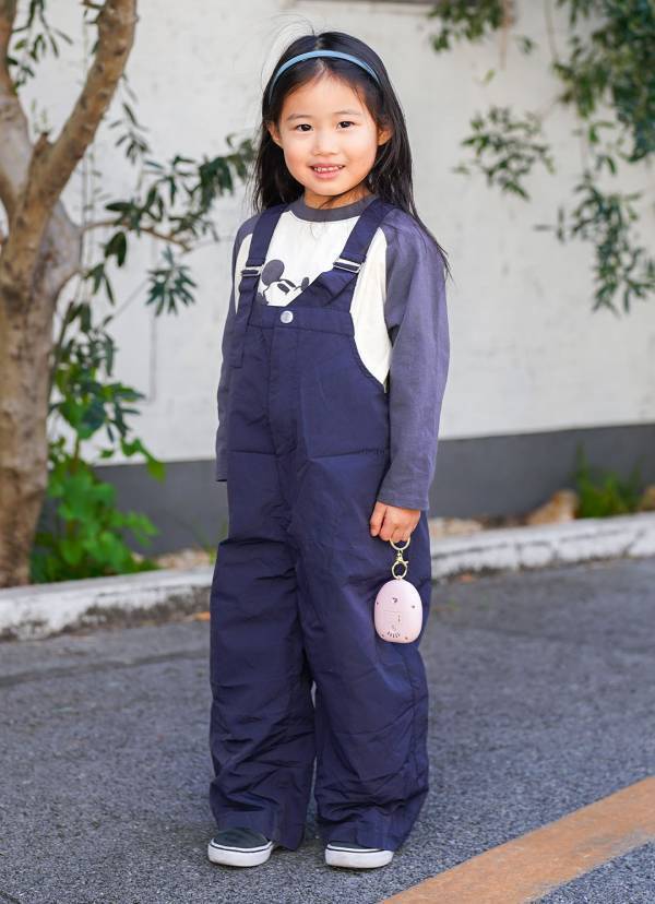 ママのスポーティシックコーデが可愛い！ 爽やかブルーを親子リンク | HugMug