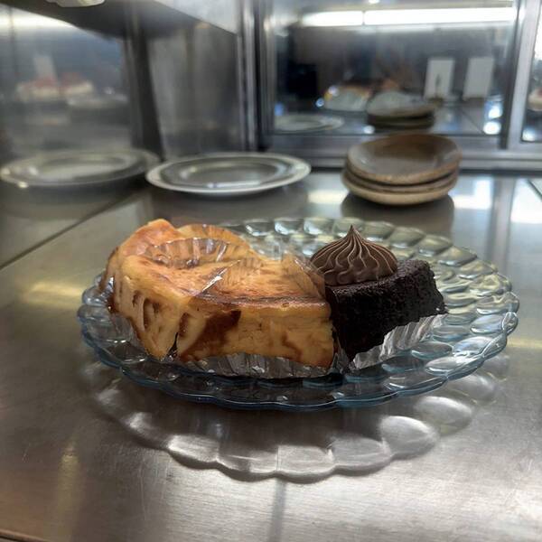 ドーナツ好きは絶対食べて！「COFFEE AND DONUTS FIVE」は佐野プレミアムアウトレットから車で約15分 | HugMug