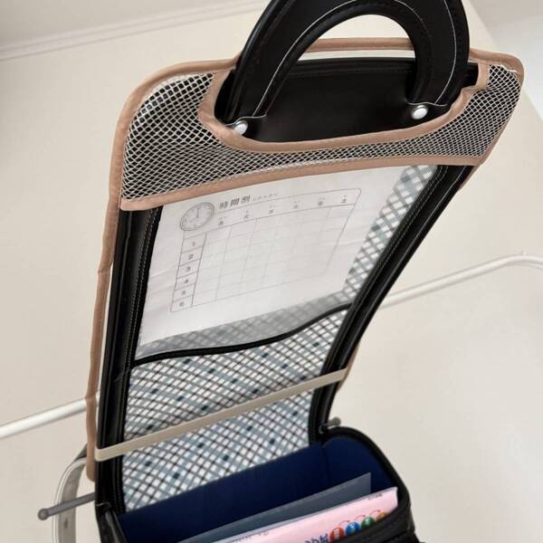 【100均でGET】キャンドゥのランドセルカバーがコスパ最強で万能！ | HugMug