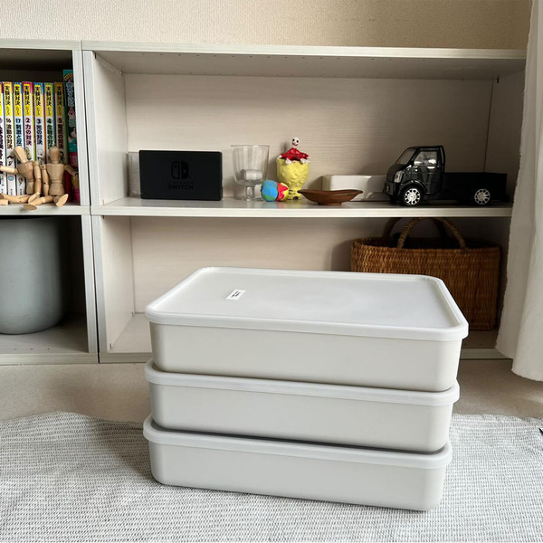 【おしゃれな家のオモチャ収納 5選】IKEAや無印良品も！センスあふれる活用法を拝見♡ | HugMug