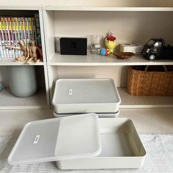 【おしゃれな家のオモチャ収納 5選】IKEAや無印良品も！センスあふれる活用法を拝見♡ | HugMug