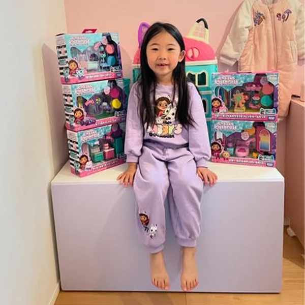 【おしゃれな家のオモチャ収納 5選】IKEAや無印良品も！センスあふれる活用法を拝見♡ | HugMug