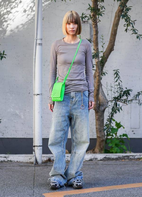 その帽子ハンドメイドなの！？ デニム×スニーカーで親子リンクコーデ | HugMug