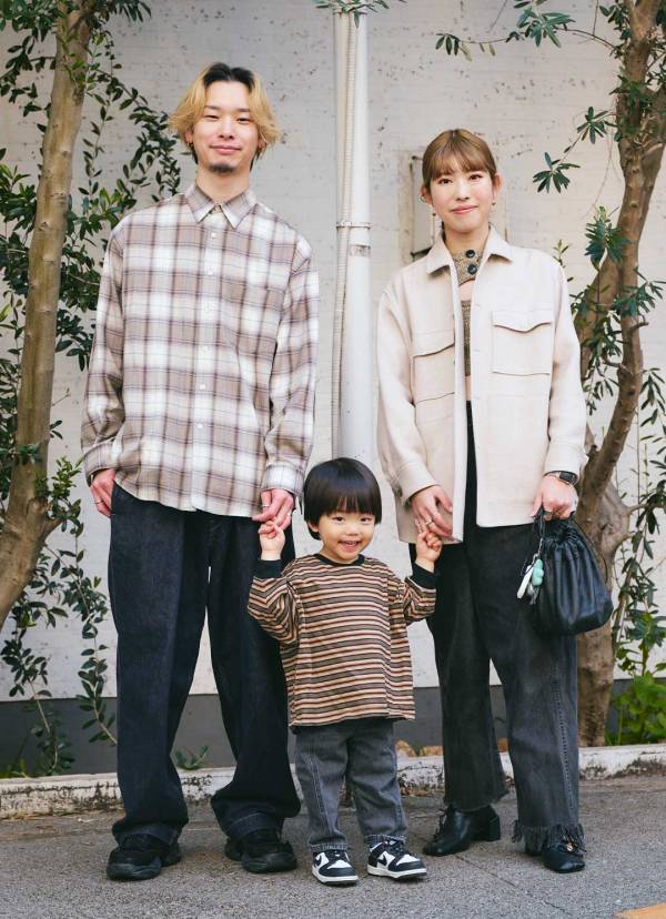 「ZARA KIDS」のデニムで公園コーデ。洗練ベージュでファミリーリンク | HugMug