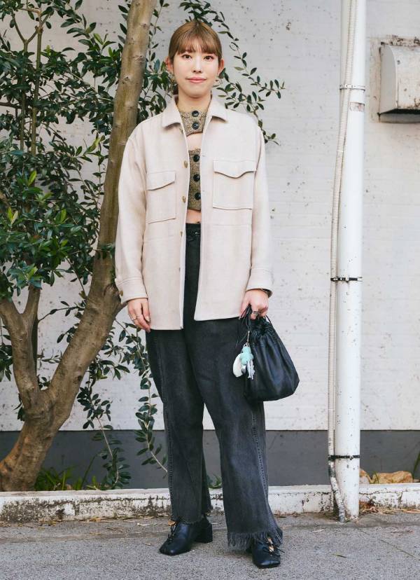 「ZARA KIDS」のデニムで公園コーデ。洗練ベージュでファミリーリンク | HugMug