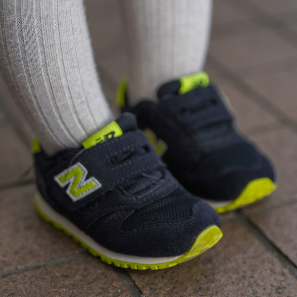 「スリーコインズ」のバブーシュカがめちゃかわ！ 爽やかライトブルーで家族リンク | HugMug