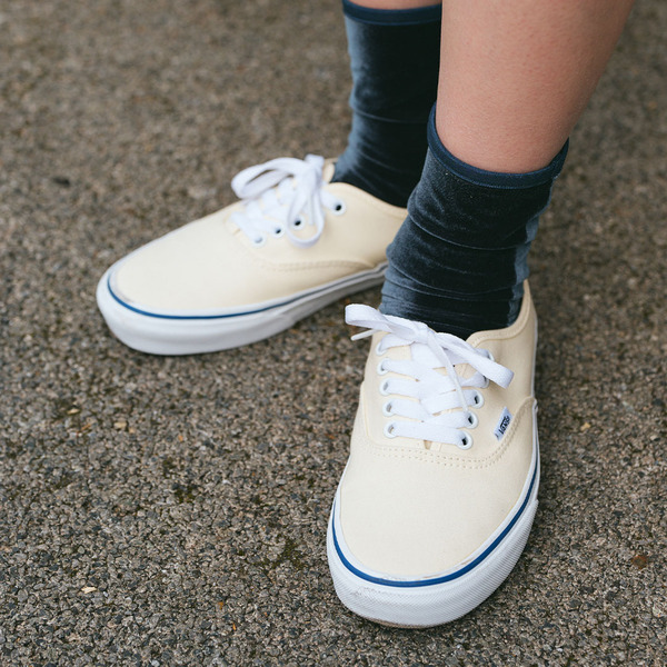 プチプラMIXの兄妹コーデが可愛い！ 家族で赤を挿してポップに | HugMug