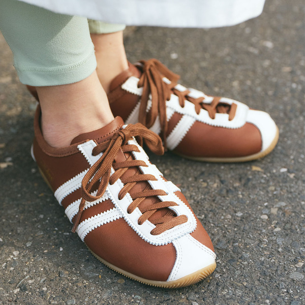 ヴィンテージMIXコーデがおしゃれすぎ！ 色数を絞ったカジュアルコーデ | HugMug