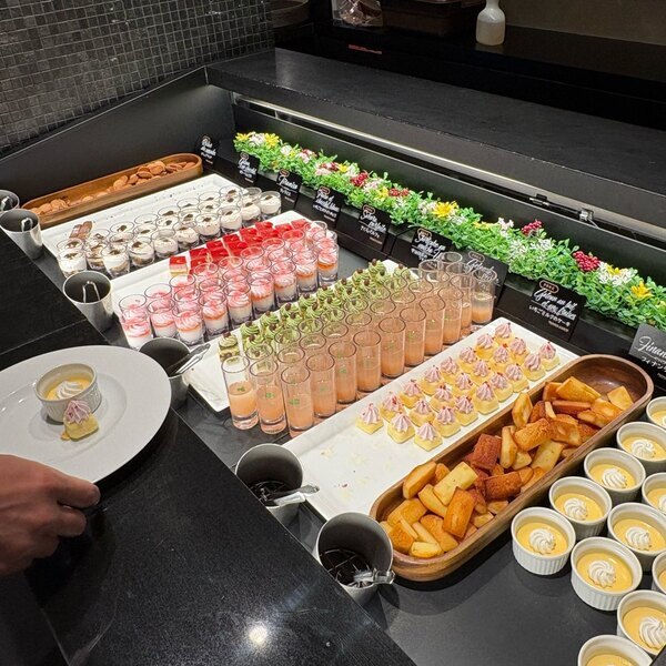 焼肉食べ放題は「プレミアムカルビ」が最強！ジェラート含むデザートビュッフェ付き！ | HugMug