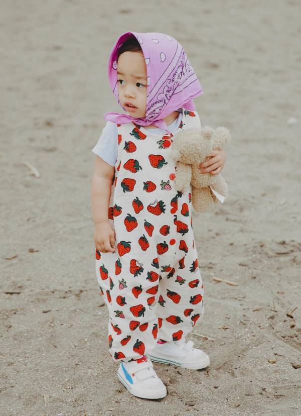 親子でバンダナを真知子巻き！ ヴィンテージ感溢れる夏コーデ | HugMug