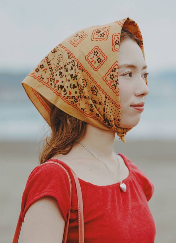 親子でバンダナを真知子巻き！ ヴィンテージ感溢れる夏コーデ | HugMug