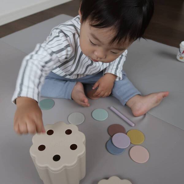 【知育玩具】北欧デザインがおしゃれ！1歳がどハマりしたおもちゃをご紹介 | HugMug