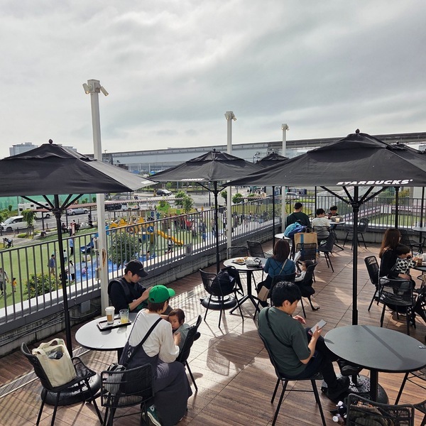 【スタバ】国内に３店舗のみ！？子ども用「キッズフラペチーノ」知ってる？ | HugMug