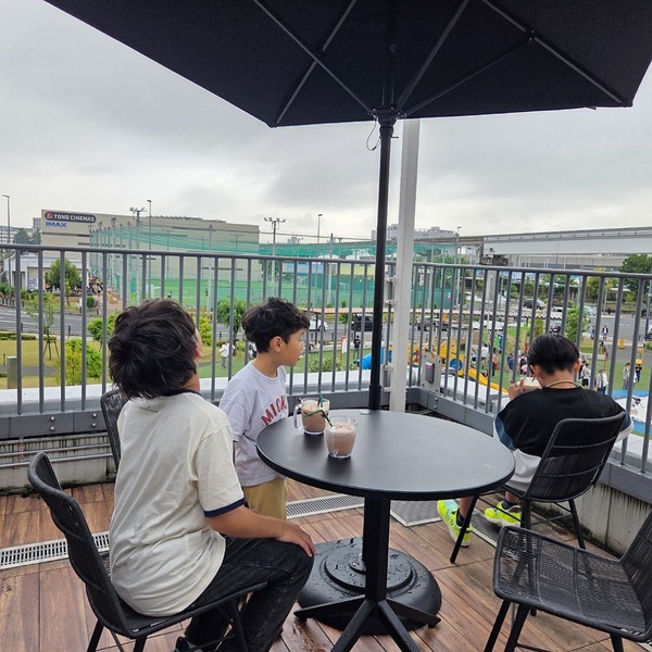 【スタバ】国内に３店舗のみ！？子ども用「キッズフラペチーノ」知ってる？ | HugMug