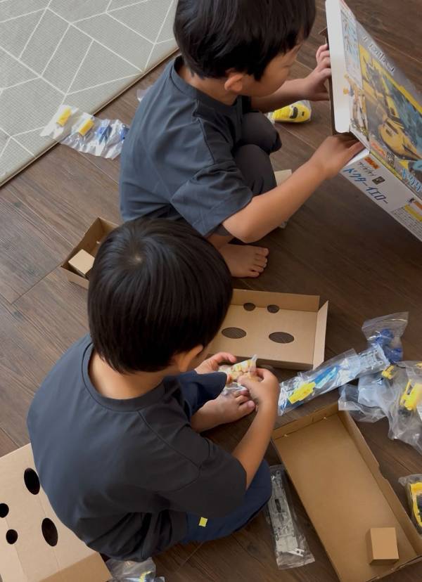 「最近驚いたこと」武智志穂の沖縄でのんびり双子育児 Vol.57 | HugMug