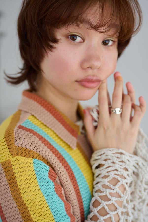 “低め&amp;外め”が新しい！プロ直伝・時短で洒落るトレンドチーク7選 | HugMug