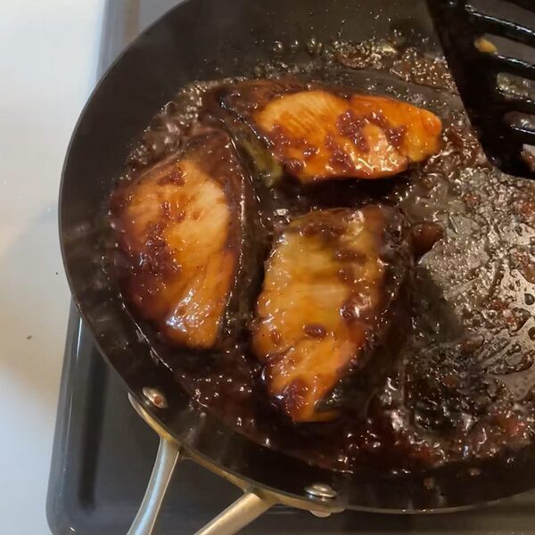 初めてでも使いやすい！ビタクラフトの「スーパー鉄」のフライパンをご紹介 | HugMug